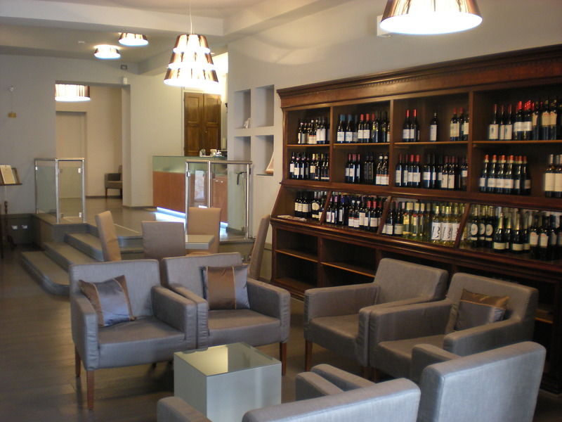 Hotel Castello Di Santa Vittoria Santa Vittoria d'Alba Ngoại thất bức ảnh
