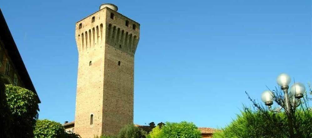 Hotel Castello Di Santa Vittoria Santa Vittoria d'Alba Ngoại thất bức ảnh